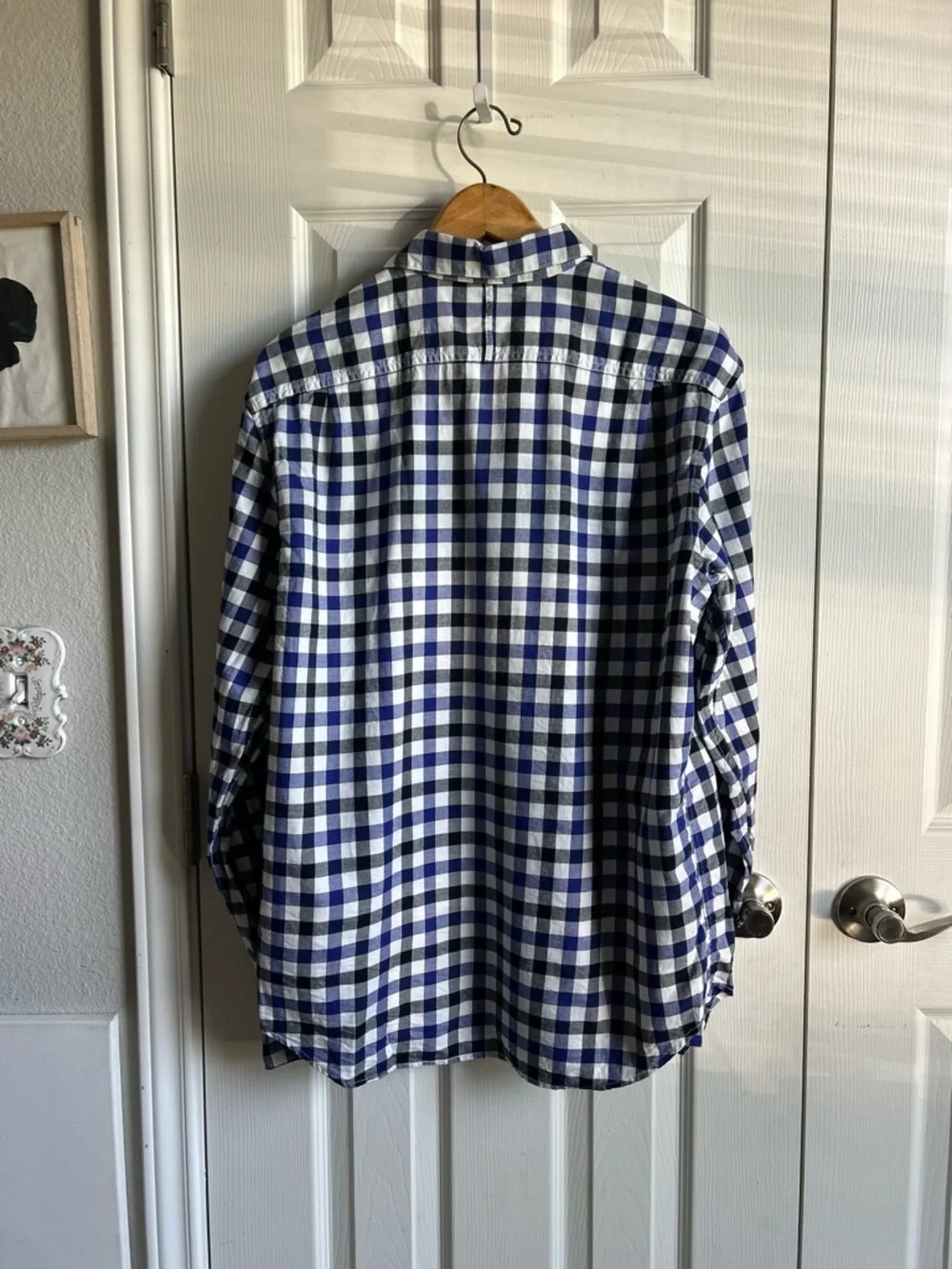 Banana Republic 100% cotton luxe flannel camden fit long sleeve button up shirt
